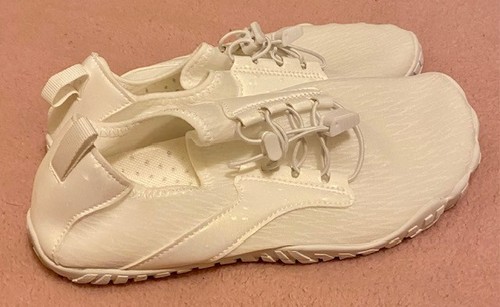 New barefoot women wide - new,